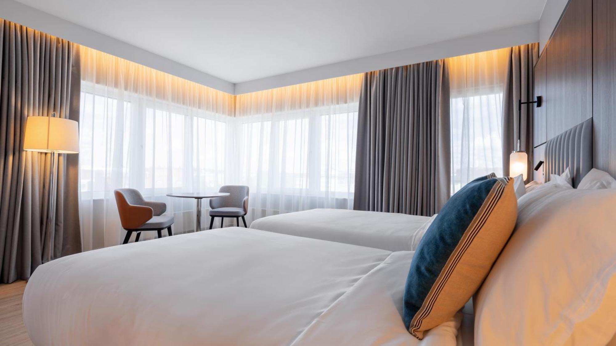 Voco Stockholm - Kista By Ihg Hotel Екстериор снимка